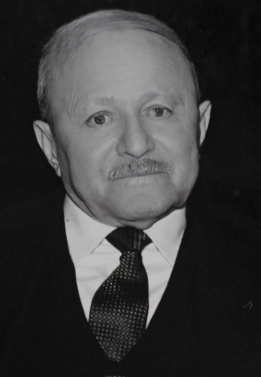 Trabzonsporumuzun eski yöneticilerinden, iş insanı değerli ağabeyim Önder Bülbüloğlu’nun babası Mehmet Ali Bülbüloğlu amcamızın vefat ettiğini üzüntüyle öğrendim. 

Kendisine Allah’tan rahmet ailesine ve yakınlarına sabırlar dilerim.
Mekanı cennet olsun..