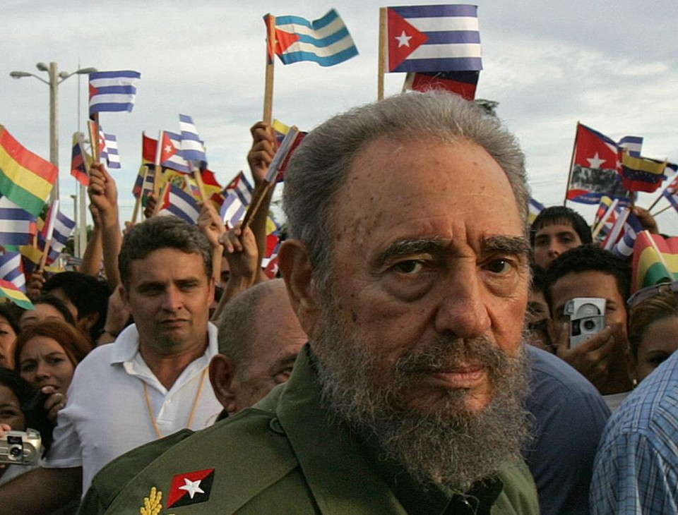 #FidelEntreNosotros
#CubaViveEnSuHistoria
#CubaSalvaVidas 
#CubaCooperaVen