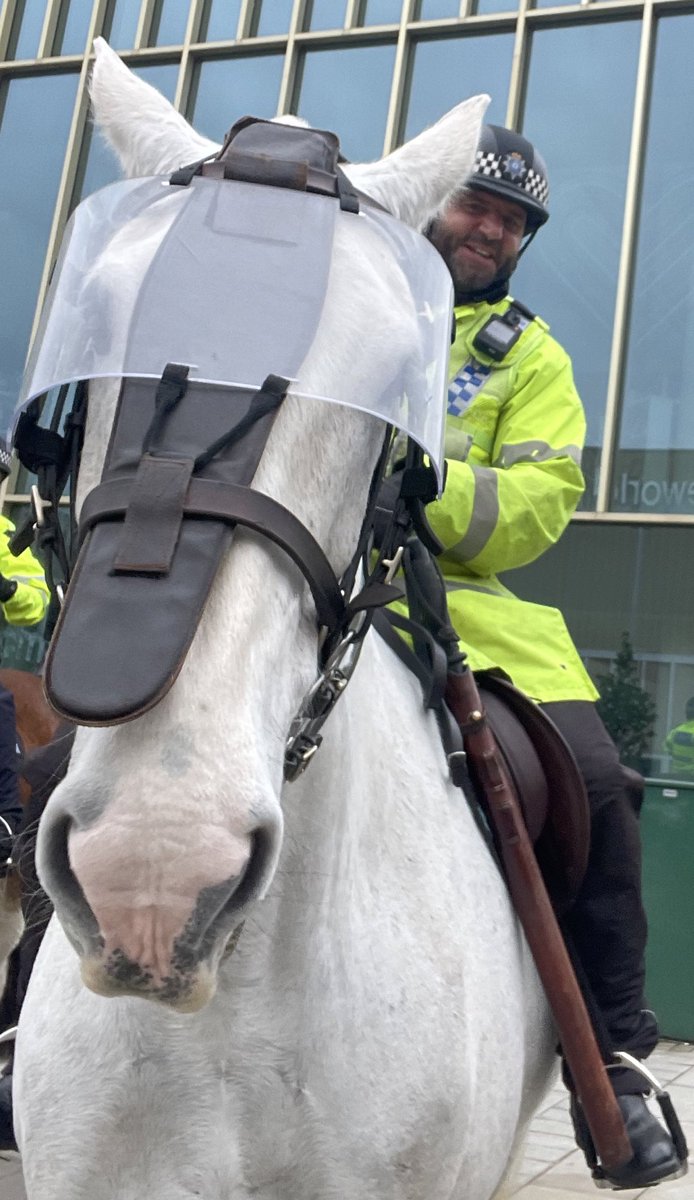 Went through town earlier, large Police presence, spoke to a few cops and engagement with the public was brilliant Happened to find and managed a quick photo with @PC_Reed (not the best but they’d just been deployed and I was trying avoid Foggys hooves) concentration face 🤣