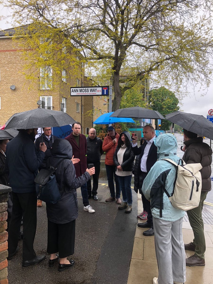 My first meeting today was on Lower Road #SE16 about the accidents and impact of the new road layout with ⁦@TfL⁩ & ⁦@lb_southwark⁩