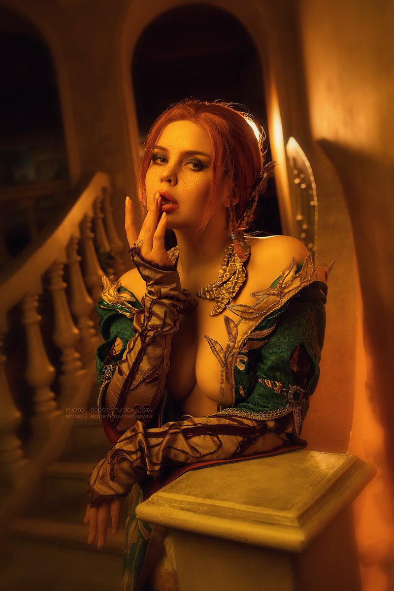 hey gamer! Triss is already looking forward to meeting you 😏❤️‍🔥 #Triss #TrissMerigold #TheWitcher #cosplayergirl #cosplay #waifu #lingerie