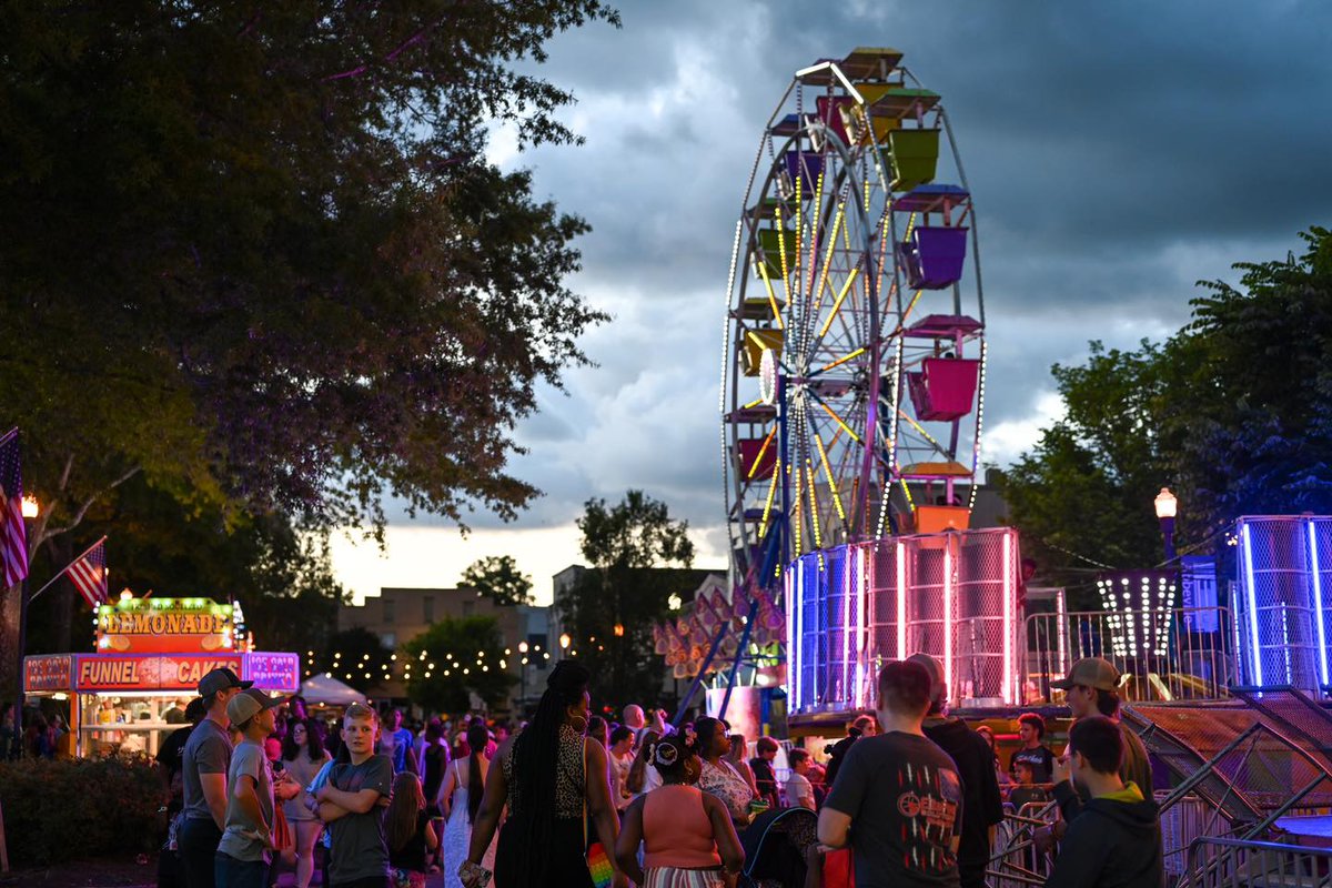 The 42nd Annual Abbeville Spring Festival is here! 🎉 This favorite annual event is a time of food, fun, and family, and it has welcomed nearly 30,000 attendees since 2021! Don’t forget to visit local merchants and restaurants while you’re enjoying the festival.