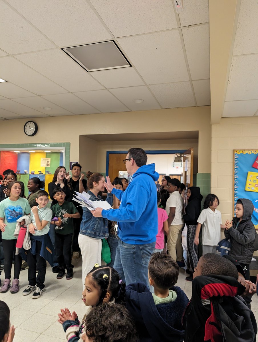 For #NationalPrincipalsDay, the whole school surprised Mr. Chiodo in the hallways with applause, posters, and cards to thank him for all he does for our school! We are so grateful for you, Mr. Chiodo! #allin4NB