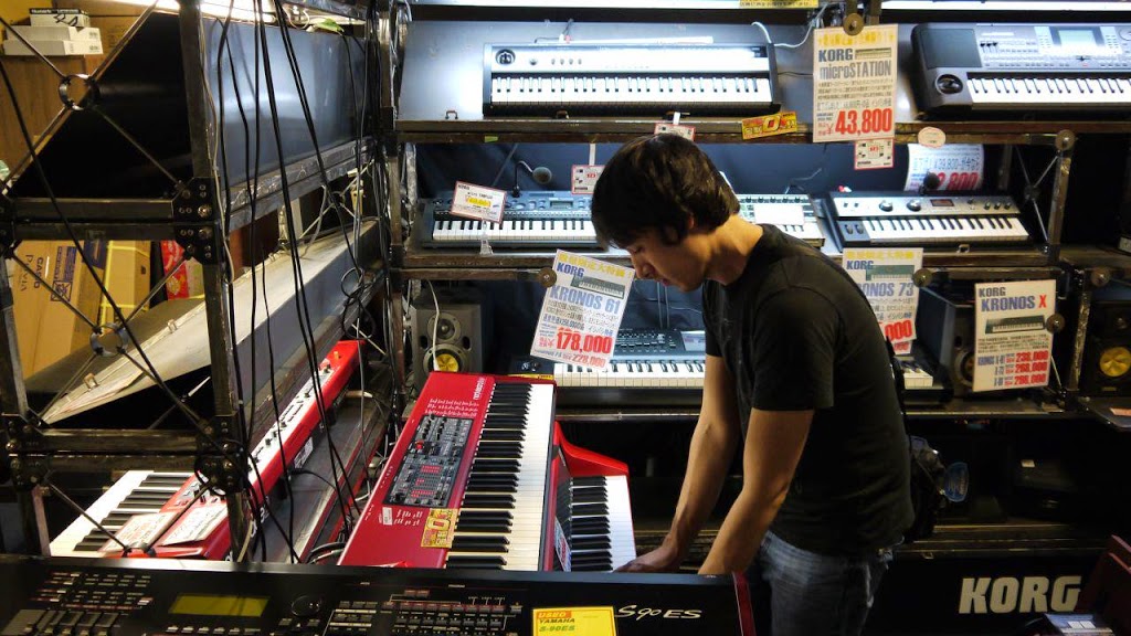 DaleNorth's tweet image. I&apos;m Dale, a video game music composer from San Diego.  I&apos;ve made music for more than 50 games and I&apos;m working on some super cool stuff now. I like corgis and synthesizers and making my friends laugh by being stupid. #AAPIInGames