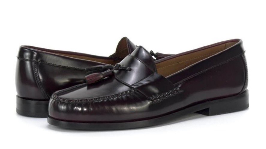 Johnston &amp; Murphy Bolton Hayes Tassel in Burgundy. 🔥🔥😍

Size 9( 42) 

•GHS 1,650.00

•Call/ WhatsApp 0242637578

Kindly retweet and refer a friend. 🙏