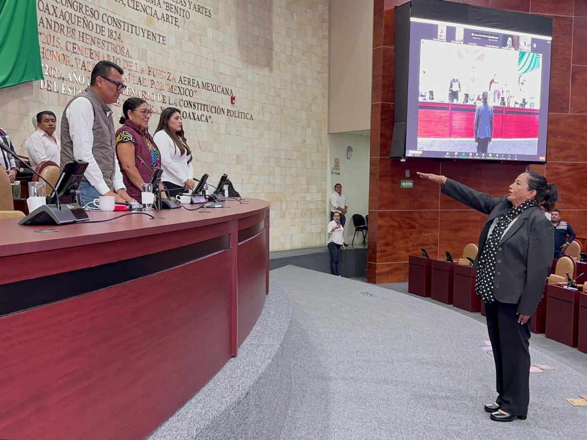 Alba Osorio Velasco es electa como magistrada del Tribunal Superior de Justicia de #Oaxaca Posterior a su designación, rindió la protesta de ley correspondiente del cargo de magistrada ante la Mesa Directiva de la LXV Legislatura local. mxpolitico.net/alba-osorio-ve…