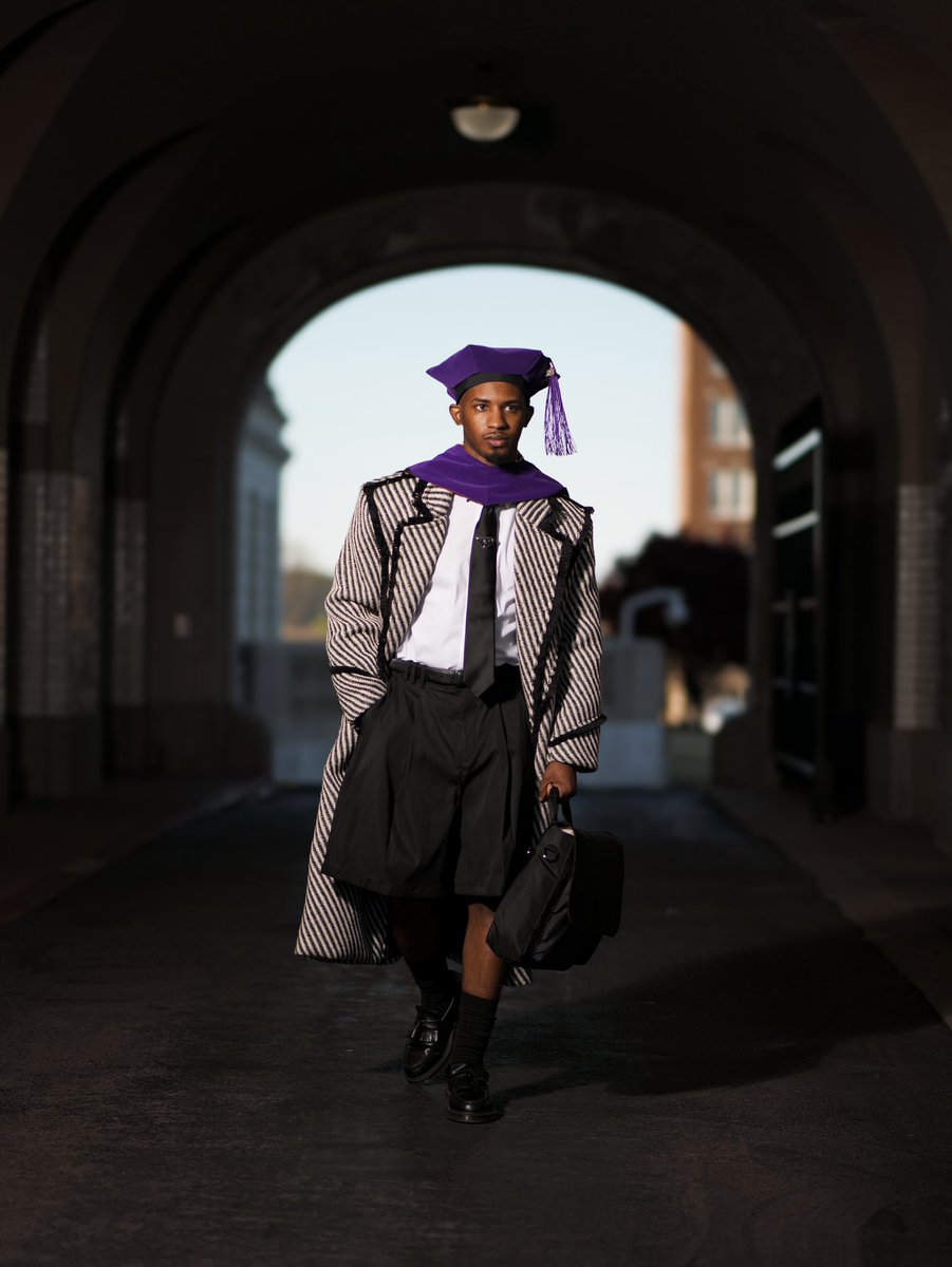 AntonioAlex__'s tweet image. Officially Finished Law School Today 🎓🙏🏽