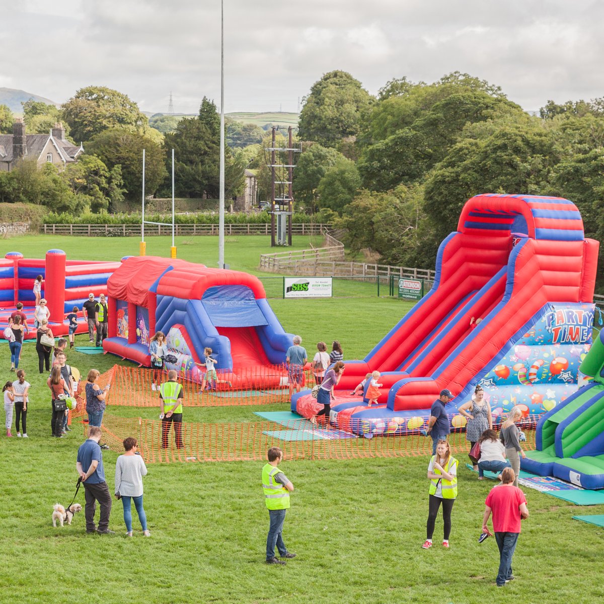 Bouncefest is coming to the Lake District for May half-term! Join us at the our Visitor Centre, Brockhole for two days of family fun 😀 Learn more ow.ly/6ZiF50RuCWm