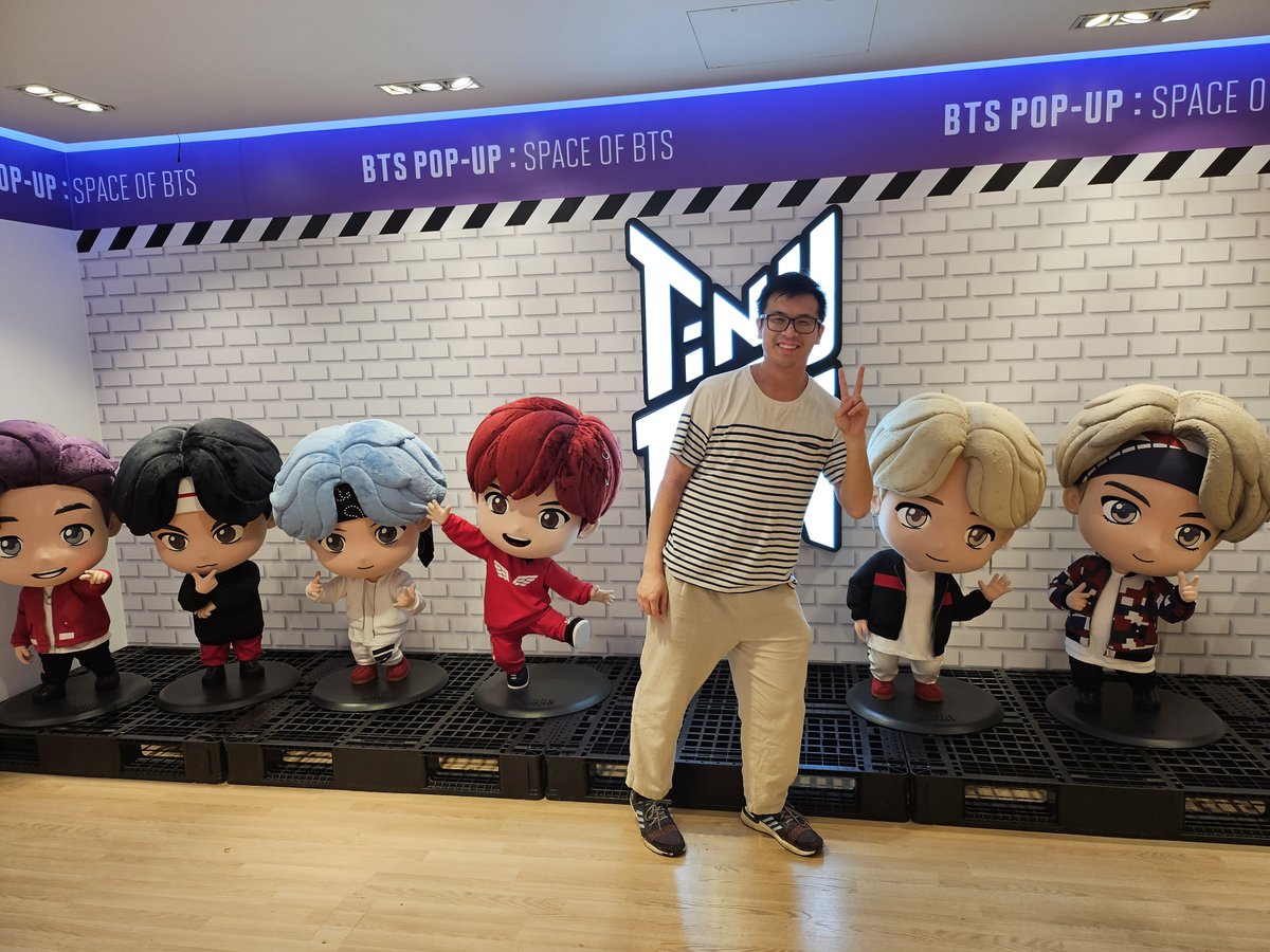 flamestalker's tweet image. Hey, I&apos;m Kevin! I&apos;m a Malaysian-Chinese from Canada! 

- Composer/sound designer for games
- I&apos;m the founder of @jadechamberost, a new music/sound company
- I&apos;m leading the Asian Game Audio Network discord @asiangameaudio, a diversity group for those in game audio

#AAPIInGames