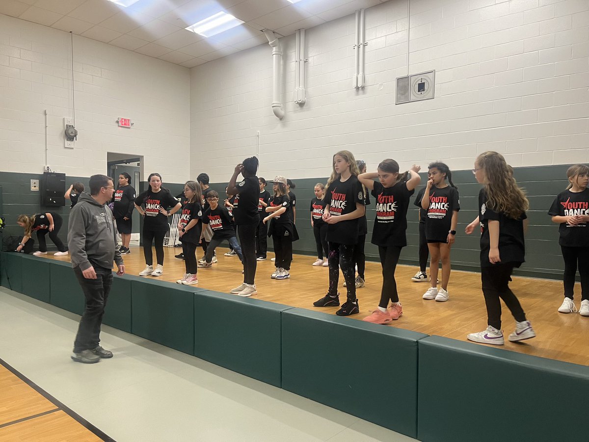 Final DEAEF Youth Dance Program showcase at Green Acres ES in Manchester, NH as part of @DEANEWENGLAND’s #OperationEngage. Thank you Principal Mike Beaulac for having us! And big thank you to Instructor Dyamond Peebles for a great program!