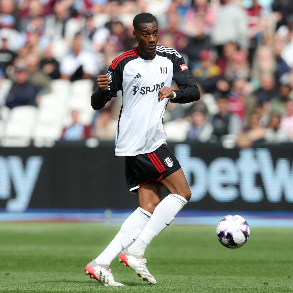 🚨 Tosin Adarabioyo is said to be pleasantly aware of how Newcastle see his prospective role at St James’ Park and, according to @MailSport, he is leaning towards a move to Tyneside - especially given the “prospect of working under a coach like Eddie Howe.” 👀 #NUFC #FFC #PL…