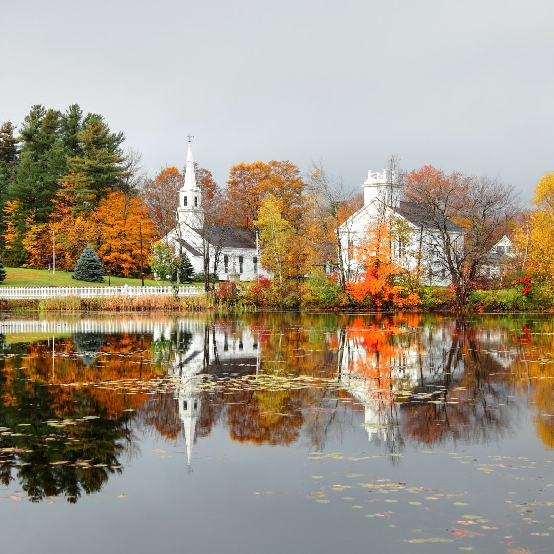 Dreaming of fall foliage? New England's colorful landscapes are waiting for you to explore! 🍁🍂

#FallInNewEngland #AutumnAdventures #traveladvisor #cruises #vacationplanning