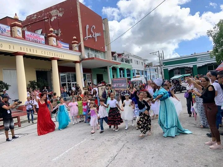 Del 2 al 8 de Mayo 'Romerías de Mayo' en Holguín, fiesta de la cultura. #CubaEsCultura #HolguínSi