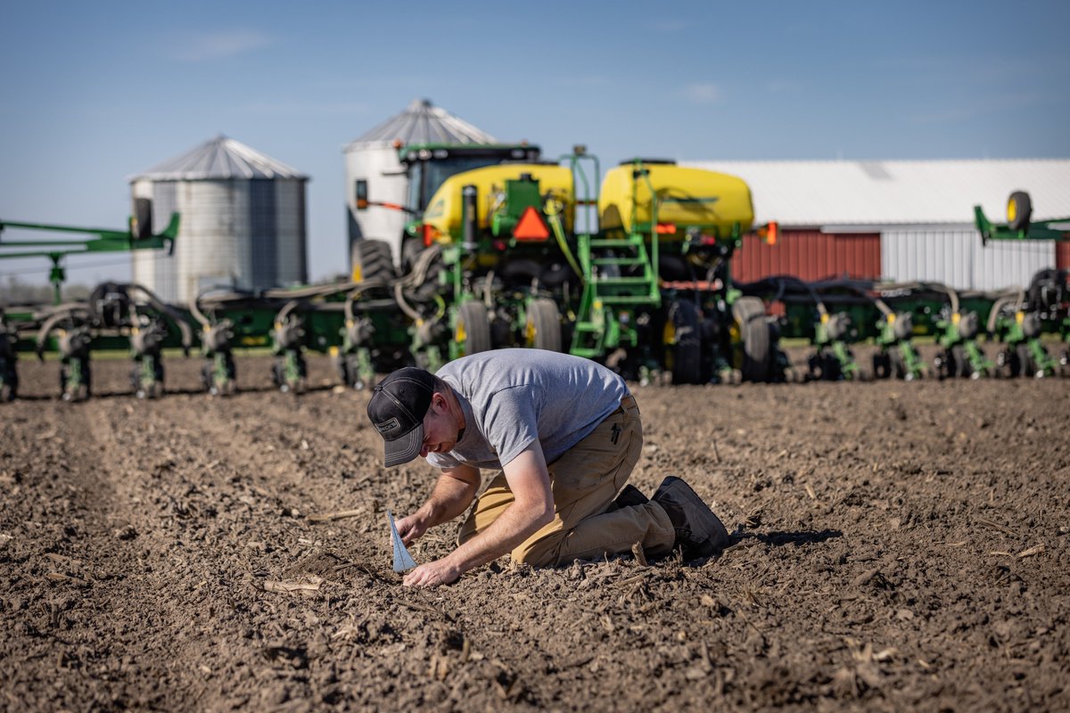 How often do you get out and dig behind the planter after a pass? There's a lot that can be identified by doing so: seed depth, compaction around the seed, firmness of soil on top of the seed and more. So tell us, what do you check for? 🤔 #plant24