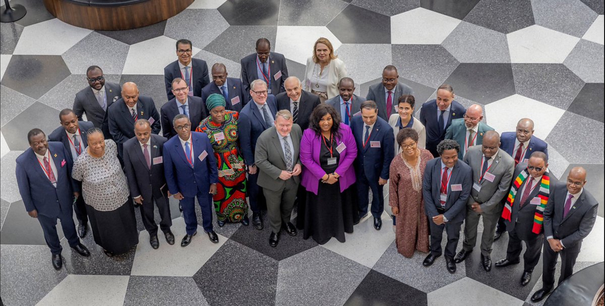 Over the last two days, Nordic and African Foreign Ministers met in Copenhagen. We had open and friendly exchanges on global governance, rule of law, cross-regional partnerships, green growth, sustainable food chains and on how to go from aid to trade. Really inspiring! 🌍