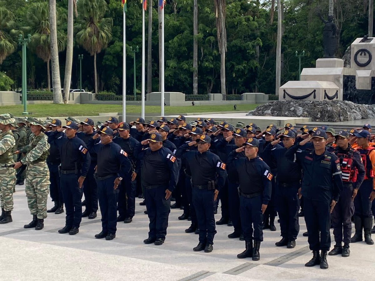 #EnFotos || REDI Central reconoció valentía y patriotismo de hombres y mujeres que participaron en la Operación Roraima 2024. Durante el acto estuvieron presentes los Comandantes de las ZODI Aragua, Carabobo y Yaracuy.