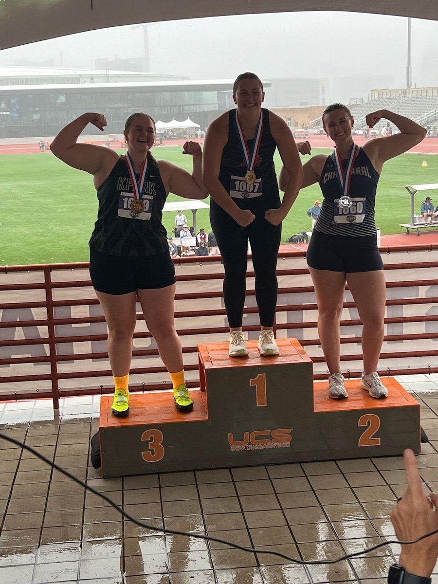 STATE T&F: @HumbleISD_KPHS Junior Courtney Daniel (@CourtneyD_TX) takes 🥉in the Class 5A girls shot put with a throw of 45-feet-5.75-inches!! #UILState 📸 by @KParkGirlsXC_TF