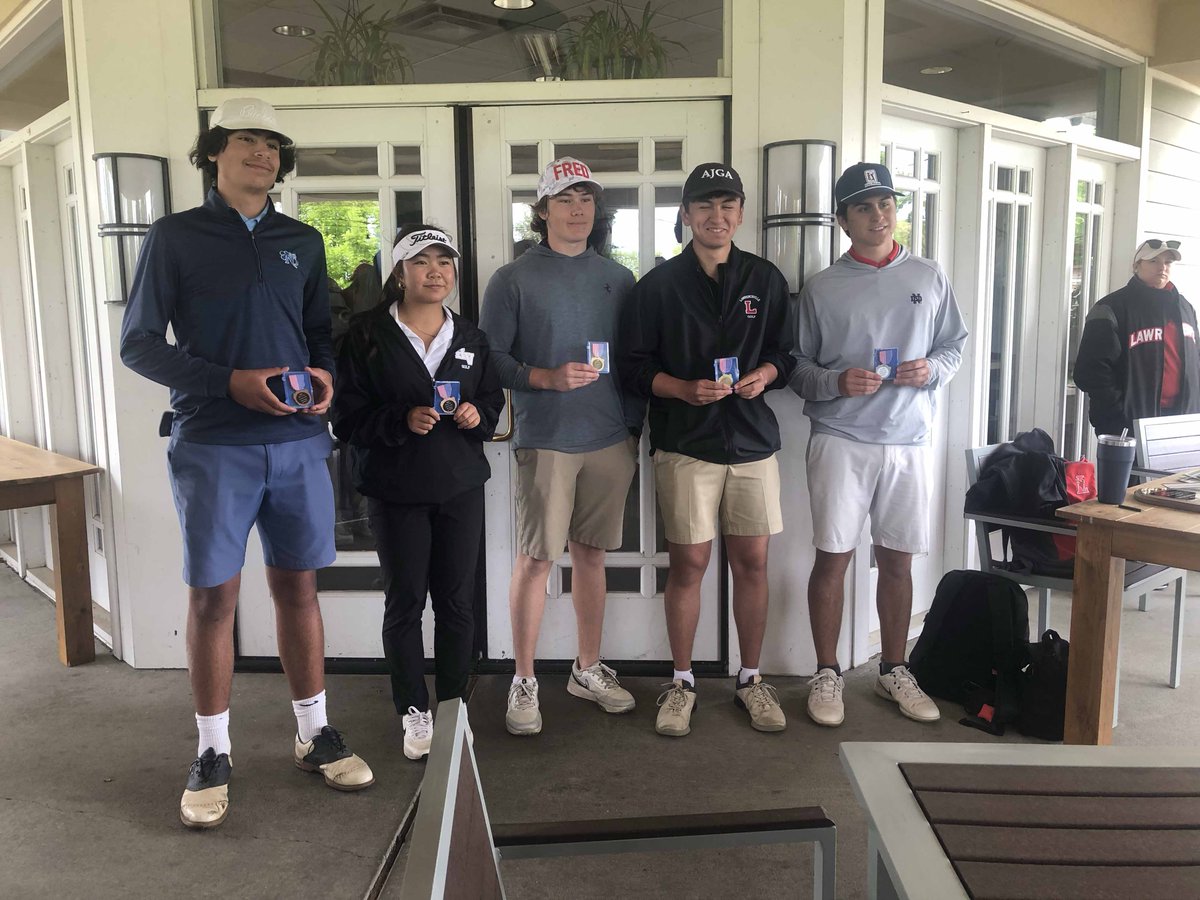 The golf team took 4th place overall at today's MCT golf championships, finishing up with a team score of 326. Lawrenceville (312), Hun (317), and Princeton HS (317) ended up 1, 2, 3. Pennington's Matt Sanderson took third place (76), behind Lawrenceville (72) and Hun (75).