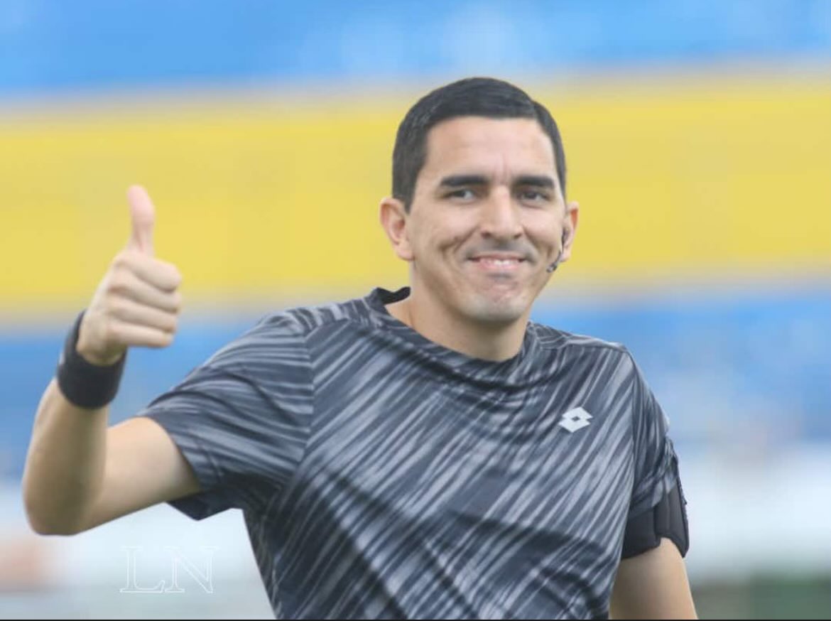 Paraguaio Juan Lopez (34) apita Cobresal x São Paulo. Jovem árbitro está começando no cenário internacional, apitou jogos da Libertadores sub-20 e agora ganha a primeira chance na Libertadores profissional.