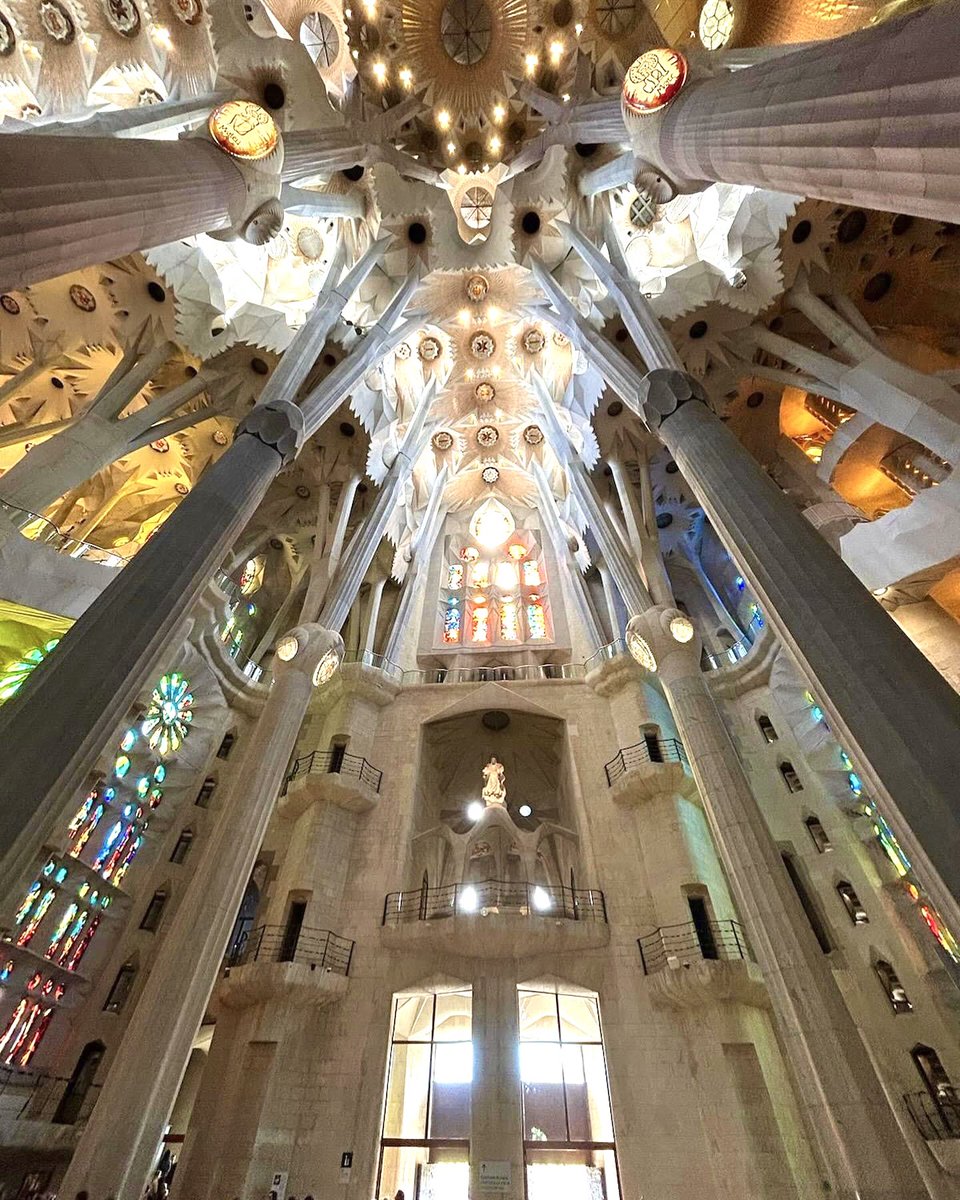 Sagrada Familia, Gaudí, Barcelona #sagradafamilia #gaudí #barcelona #Catalunya #X #photography #travel #destinations #architecture #spain #scenery