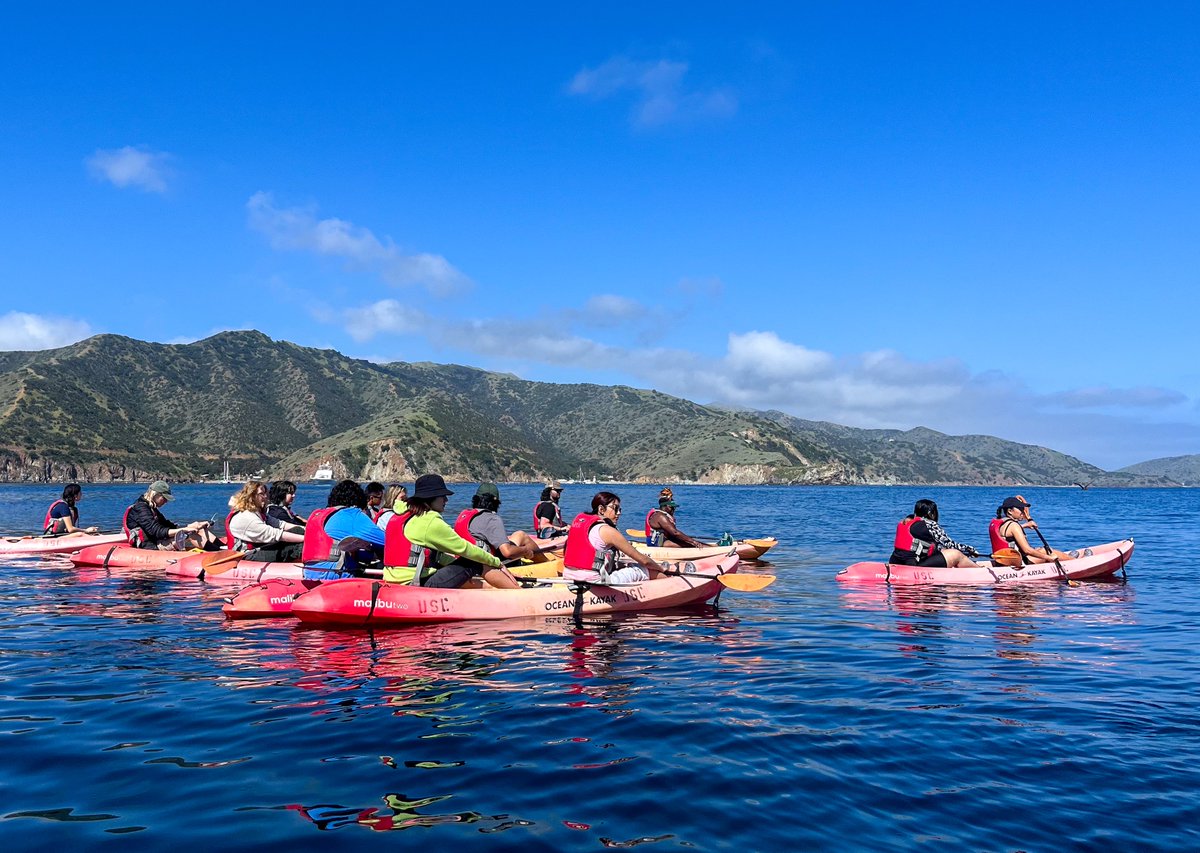 This past weekend, the Los Angeles Zoo’s Teen Council for Conservation (TCC) traveled to Catalina Island to visit the @USCWrigley Marine Science Center (WMSC). TCC members explored the effects of climate change by visiting tide pools, the chaparral and grassland ecosystems of