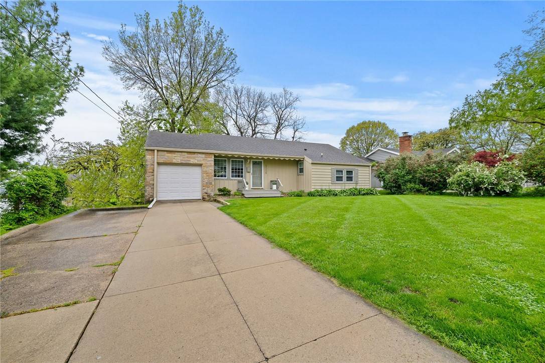 Joe__Hand's tweet image. 6116 Harwood Drive, Des Moines, IA 50312 just hit the market! Click the link for more info. 
 goldfinchiowa.com/d8qynywp