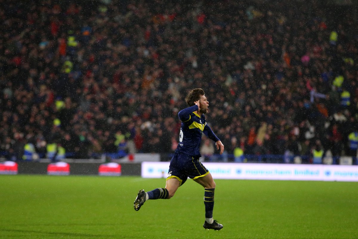 🎶 One more year, one more year
Jonny Howson
One more year, one more year
I pray 🎶🙏

 Bank Holiday weekend made, #Boro fans? 😍 #UTB