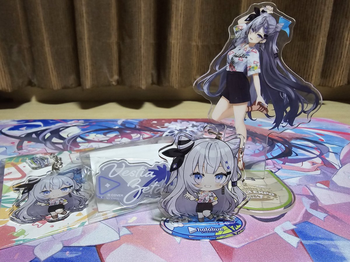 Holo 5th Fes merch arrived. Zeta in this outfit is so cute. 🥰 #VestiaZeta