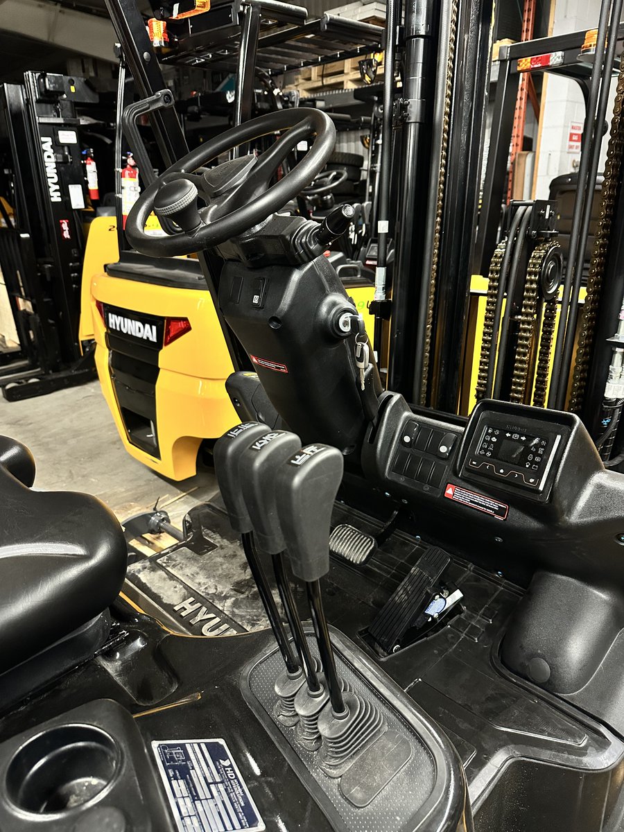 HurricaneIE's tweet photo. Did you know you can get forklift certified at Hurricane? 😲

Train with us! 
#TheHurricaneAdvantage
1-800-463-7100 https://t.co/j9YwDLqXaW