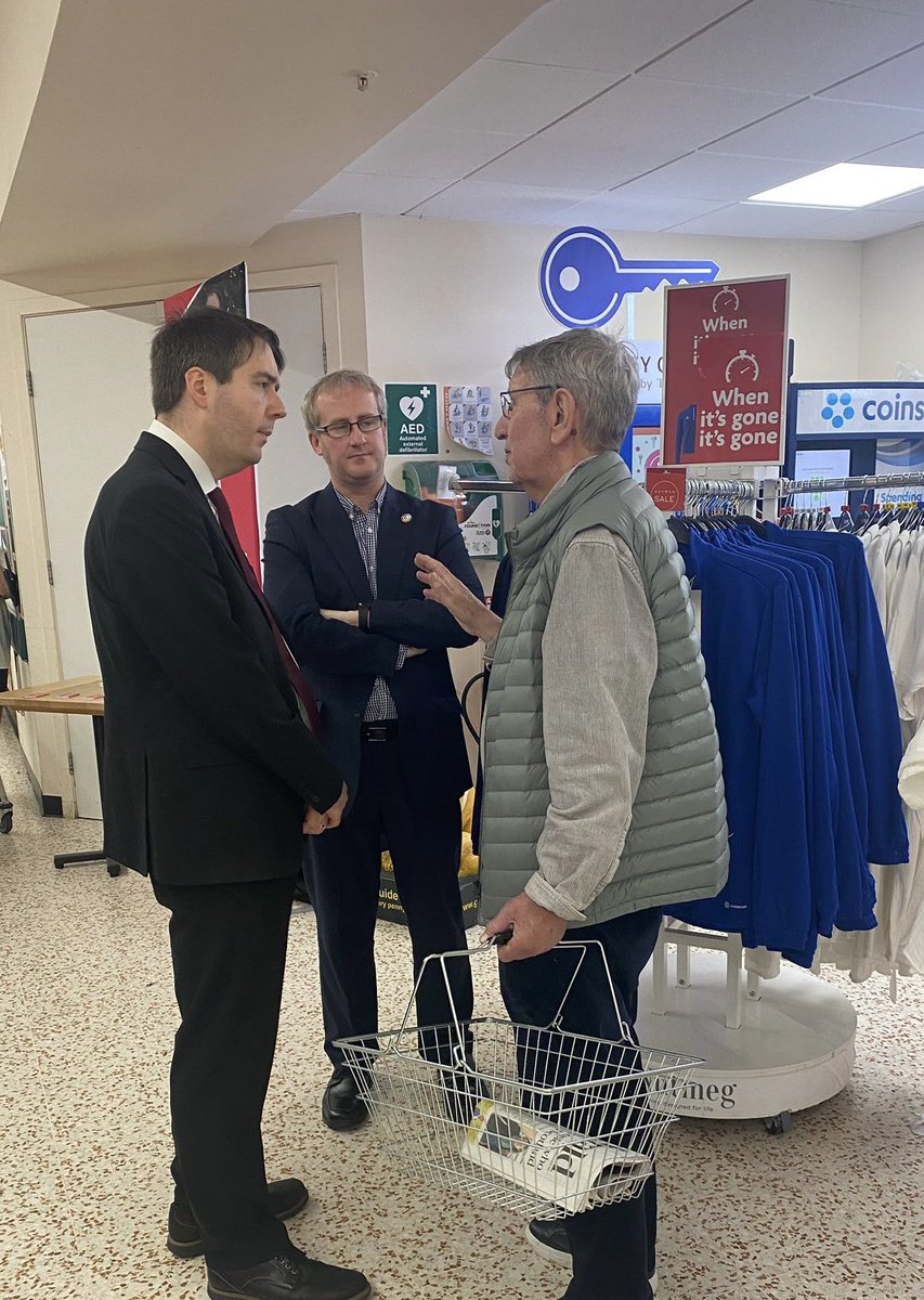 ✅🛒Another Supermarket Surgery held today at Morrisons Greenock. It was brilliant to speak with local residents and be joined by Councillor @PCassidy29. Couldn’t make it but would like to raise an issue? 📧 neil.bibby.msp@parliament.scot