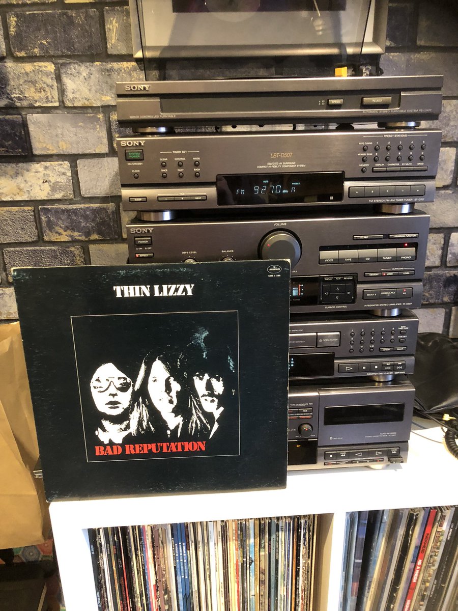Adding to the Thin Lizzy back catalogue. #vinyl #vinylrecords #playvinyl
#NowPlaying️ #thinlizzy