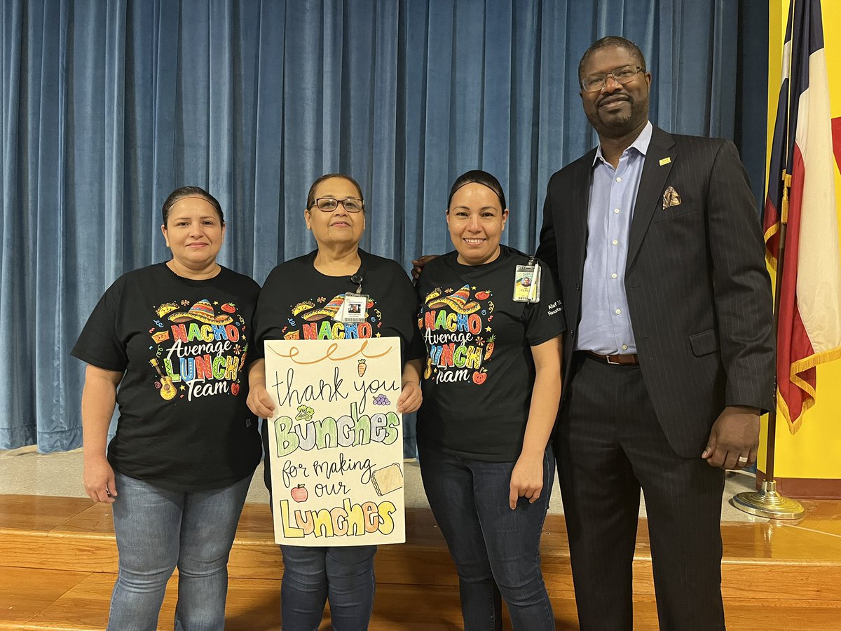 Today, we celebrate our incredible school lunch heroes who nourish our students' bodies and minds every day. Thank you for your dedication and care! #SchoolLunchHeroDay #WeAreAlief