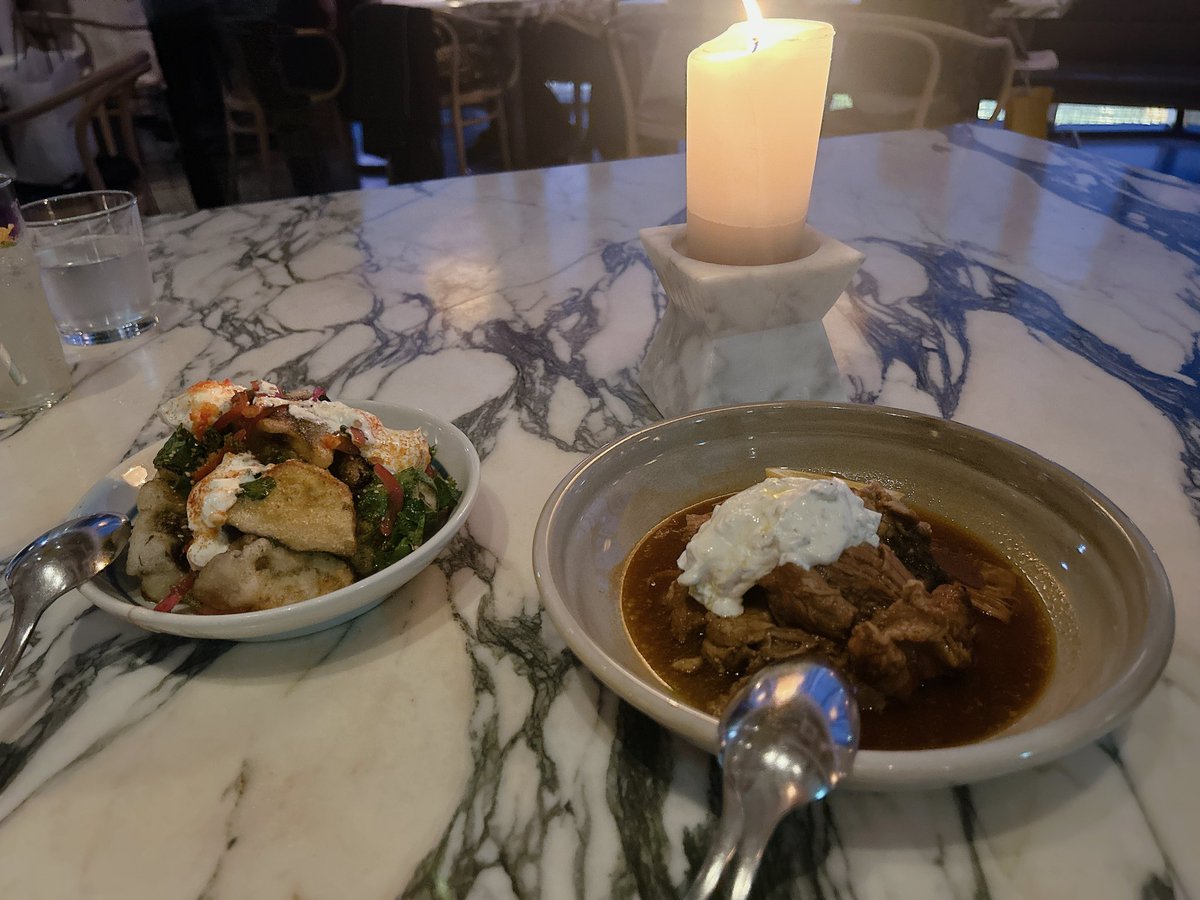 harenouz's tweet image. ギリシャ料理生まれて初めて食べた✨
お酒大好きﾄｯﾓなのに今夜は一滴も飲まない真面目な会だった🤣
#theapollo
