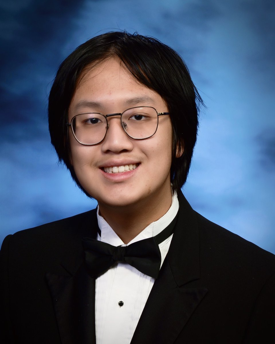 Recognizing our Class of 2024 Honor Grads Alex Bui - Valedictorian, Summa Cum Laude Planning to attend the University of Texas at Austin Would like to recognize Ms. Horrell as his most influential educator.