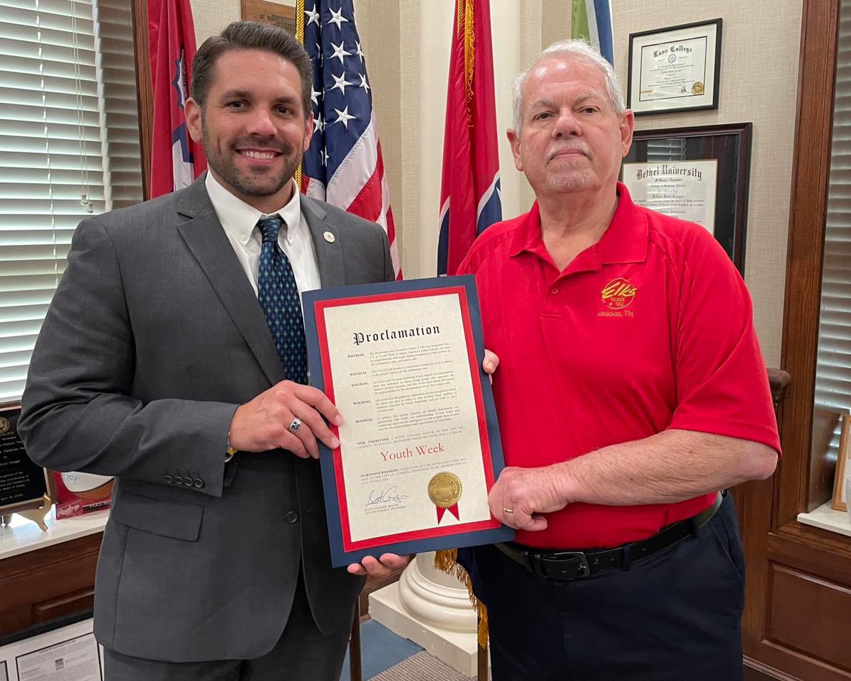 .@MayorConger presented a proclamation to a representative of the ELKS LODGE 192, JACKSON, TN in honor of Youth Week which is celebrated this year, May 1-7.