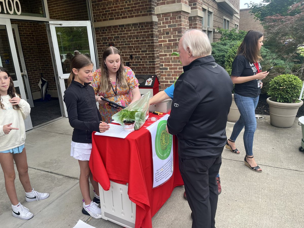 Our student-ran Farmer’s Market is a wonderful way to promote hands-on learning and foster a deeper understanding of agriculture and community involvement - From seed to sale. Seeing their hard work pay off was priceless. #IHPromise @IHElementary @IHSchools