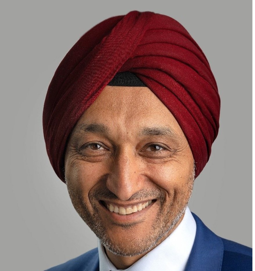 Congratulations to SMC commissioner Parminder Kohli who has been appointed as Shell UK Country Chair and Executive Vice President of Sustainability & Carbon for Shell Group. His expertise will continue to drive impactful change on a global scale. reuters.com/business/energ…