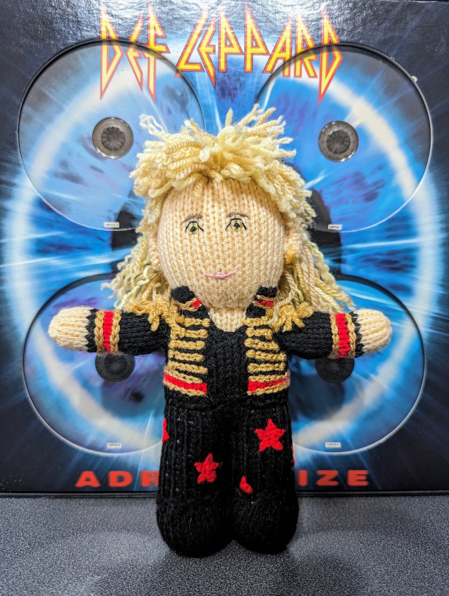 Just had a 50th pressie from my lovely friend. How amazing is @KnittednKnotted Adorable 🤩 @DefLeppard