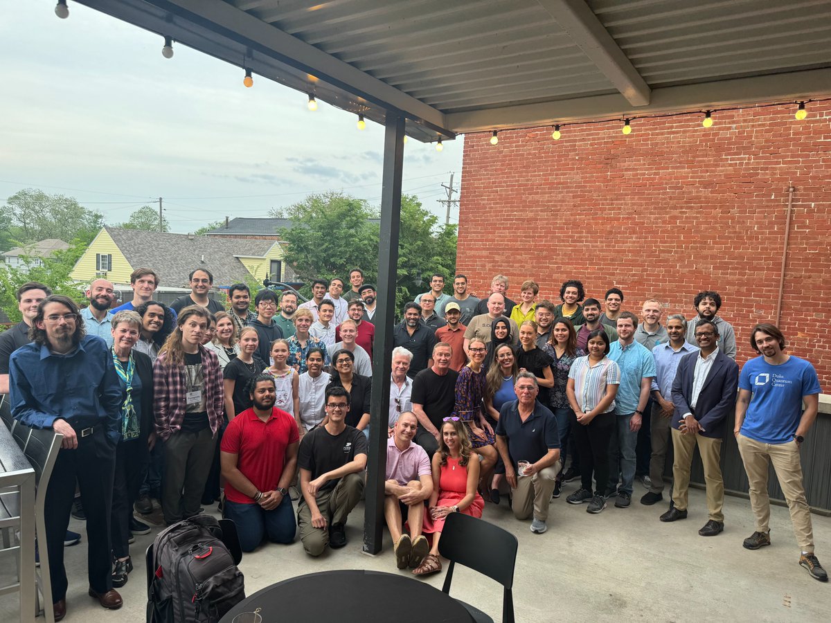 We had an amazing closing dinner at the @QuantumSciCtr Summer School last night! We conclude the school today with excellent talks and a discussion on the quantum workforce. Join us in STEW 218 on online here: youtube.com/quantumcoffeeh…. Agenda: shorturl.at/nsxzB