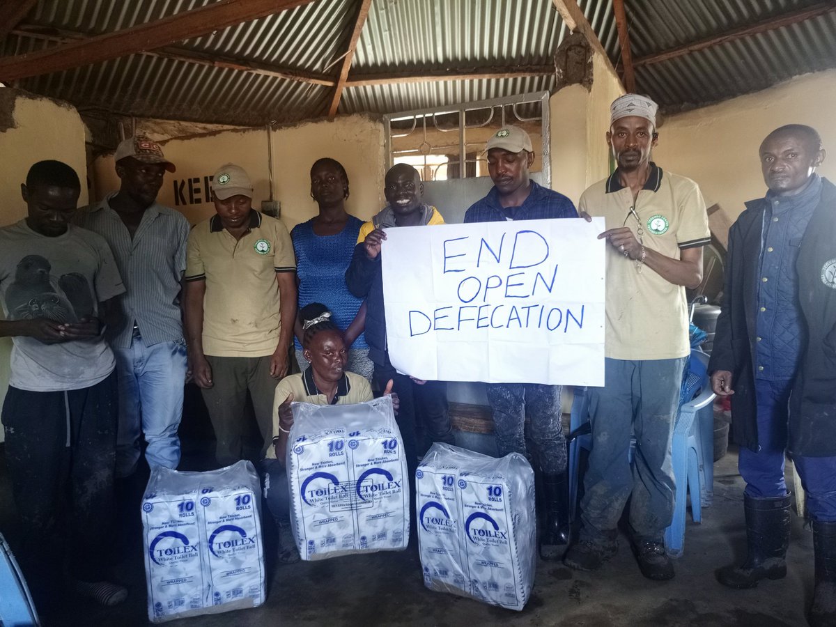 VivaAfric's tweet image. #EndOpenDEFECATION Today we are visiting Tegemeo Community to spread awareness against ending Open Defecation. Tegemeo residents reached out via the #InjusticeReporter and we are supporting them up a modern public toilet which shall restore  the dignity of residents.