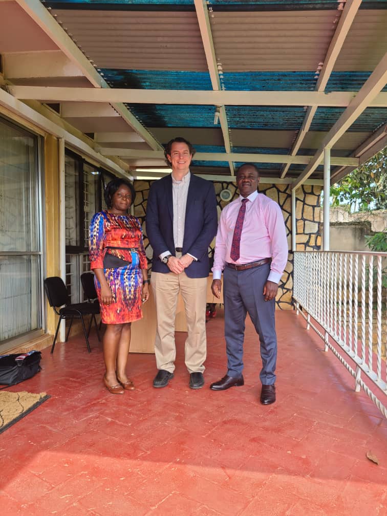 Today, we had the pleasure of hosting Chris Maloney, a Programme Officer at @Hewlett_Found, our esteemed partner. He not only visited us but also actively engaged in our inaugural #UWPrivacyMootcourt24 boot camp phase.