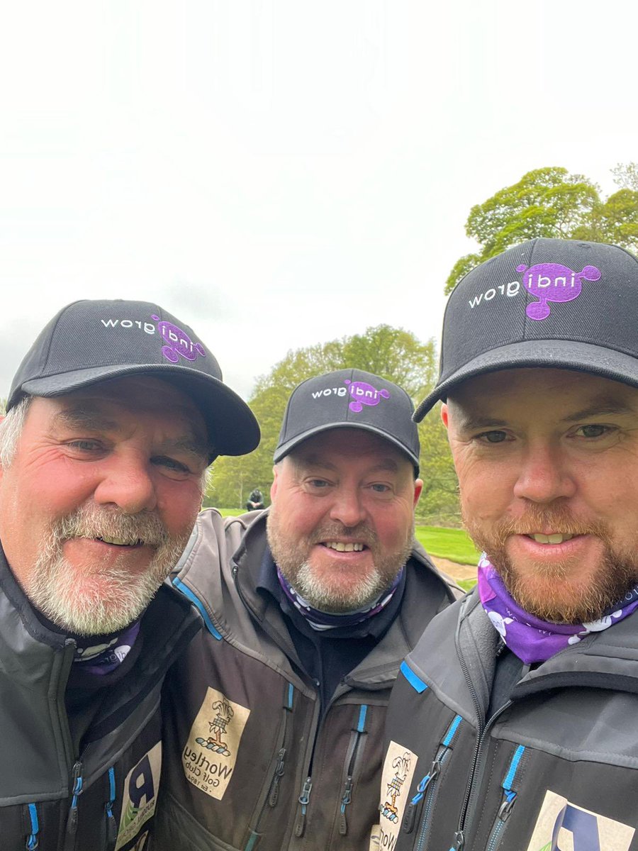 Great catching up with Tim head greenkeeper and all the lads from Wortley golf club 👍 course looking great after all the terrible weather we have had glad to see the asset chitosan is having a good effect 👌 hats looking great fellas👍