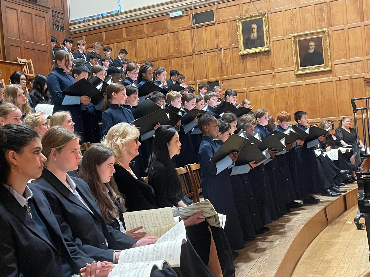 music_rugby's tweet image. What an amazing show last night - Carmina Burana with @RugbySchool1567, The @RugbyChoristers at @biltongrange and @KingsBallet performed to a sold out audience. Congratulations to all!