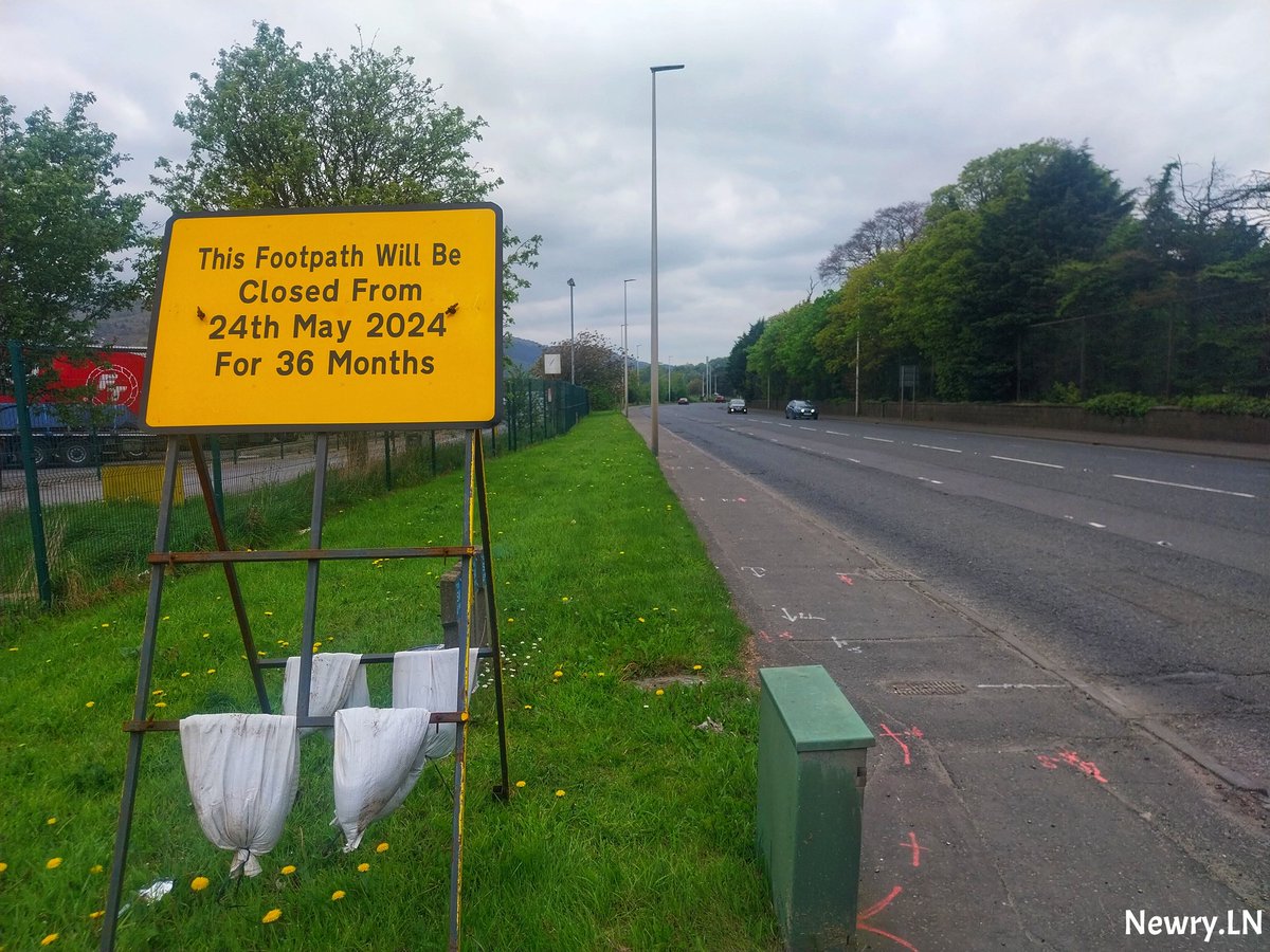 Newry.LN on our travels and from 24th May 2024 a stretch of footpath at the Warrenpoint Road, Narrow Water will be closed for 36 months. #Warrenpoint #Newry