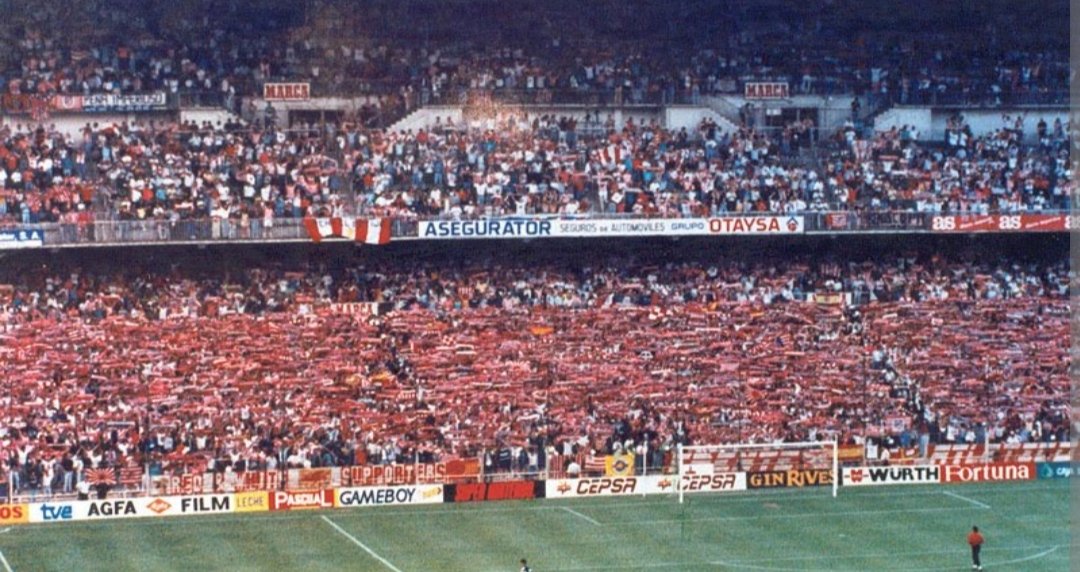 'At. Madrid - R. Madrid' Final Copa 1992.
-
#ultras #frenteatletico #atleticodemadrid #futbol #football #oldschool #oldphotosfa #madrid @oldphotosfa