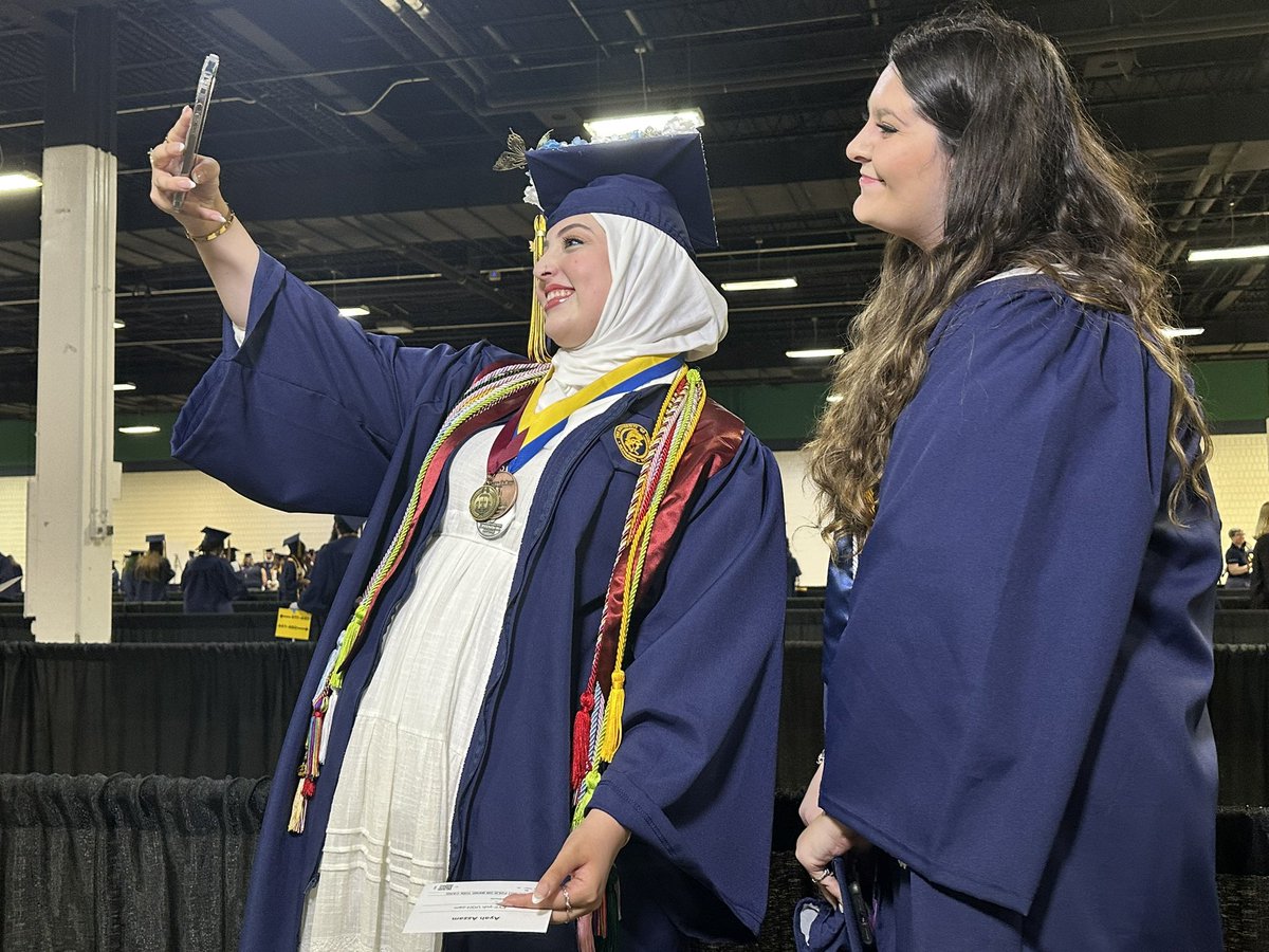 Almost time to get #UNCGGrad started! 🎓

Spartans are arriving at @Gbocoliseum for their big day. 💙💛
#UNCGWay