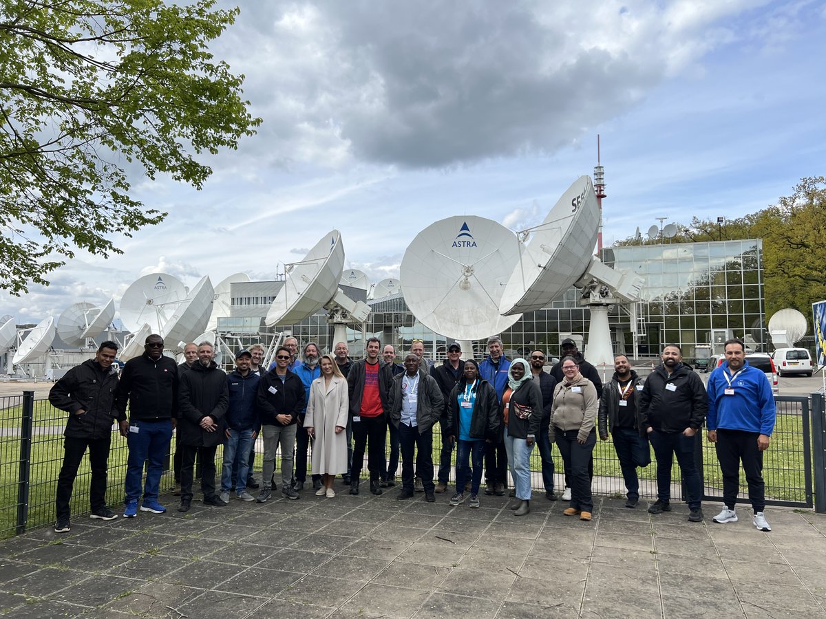 Last week, we hosted the Let’s Net group's annual visit to SES as part of the @emergencylu training programme! Created over a decade ago, the mobile satellite-based communications platform restores vital communication infrastructure to support humanitarian organisations’ relief