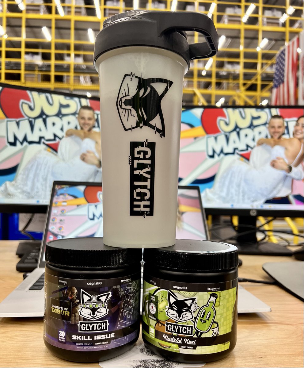 Happy Friday #GLYTCHFam. Letting my coworkers try out my new flavors. What’s in y’all’s shakers today? @GLYTCHEnergy