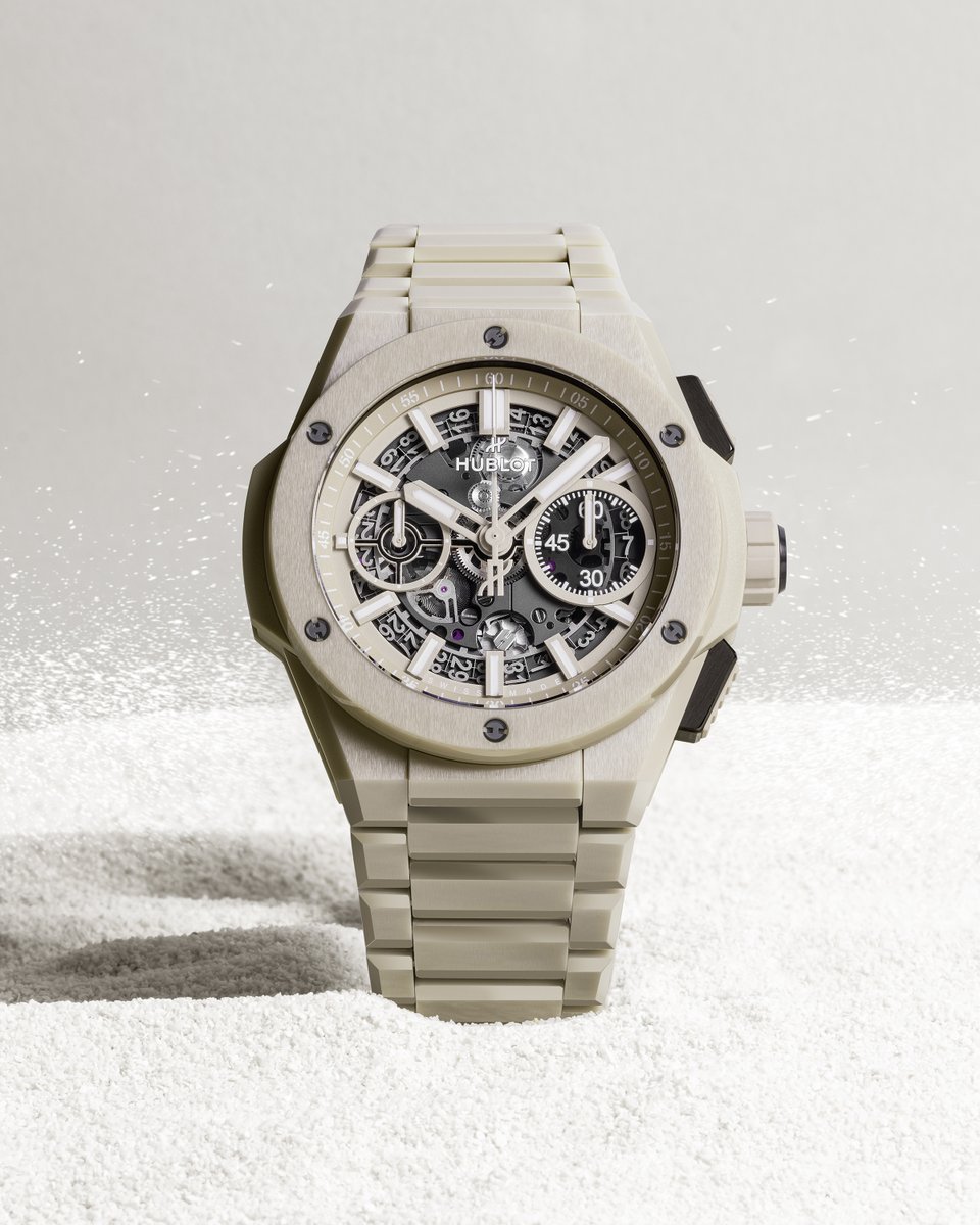 #HublotAmbassador <a href="/layzhang/">Lay Zhang</a> wearing the Big Bang Integrated Beige Ceramic. #Hublot bit.ly/4a0kP5i