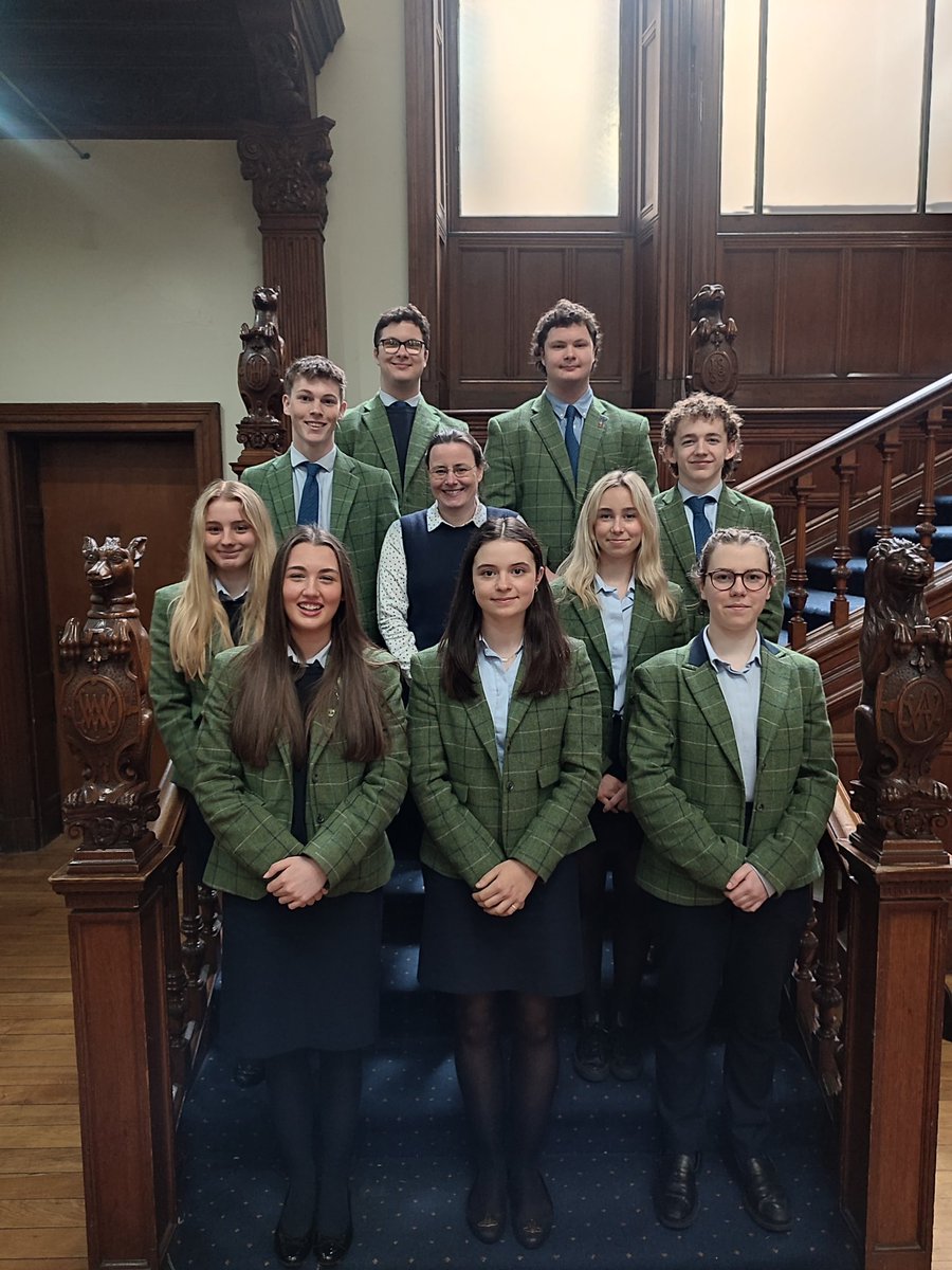A very warm welcome to the new Senior Prefect Team! 🥳 Megan and Max have been chosen as Head Prefects and Annabelle, Millie, Ruby, Andrew, Finlay, Hamish, and Phoebe are our Senior Prefects👏 The application round was rigorous and extensive, so a very well done to all!